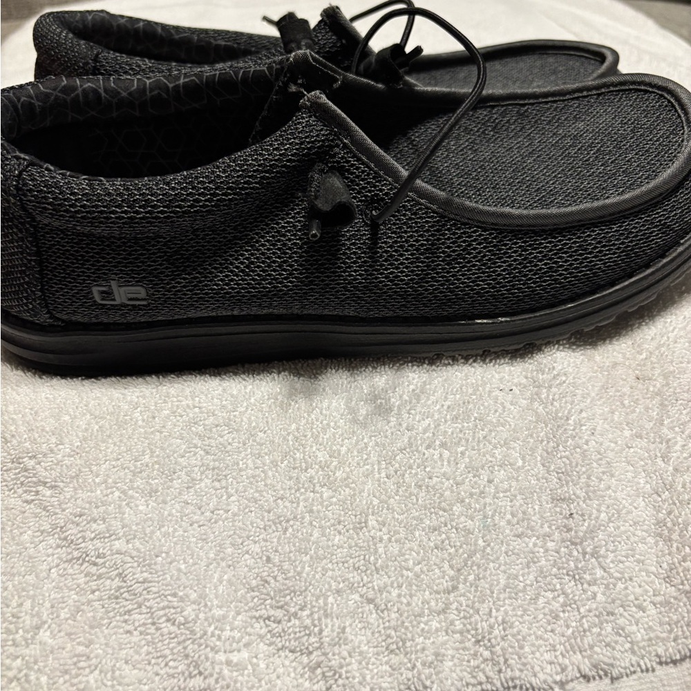 Hey Dude Size 10 Wally Sox Micro Total Black Casual Men's Shoes. LIKE NEW
